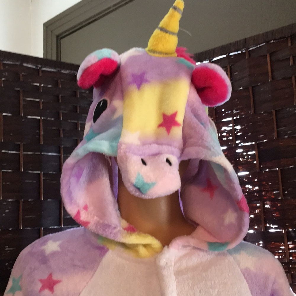 One piece Unicorn 🦄 pajamas or costume. Pockets and zip rear near tail - Picture 3 of 6